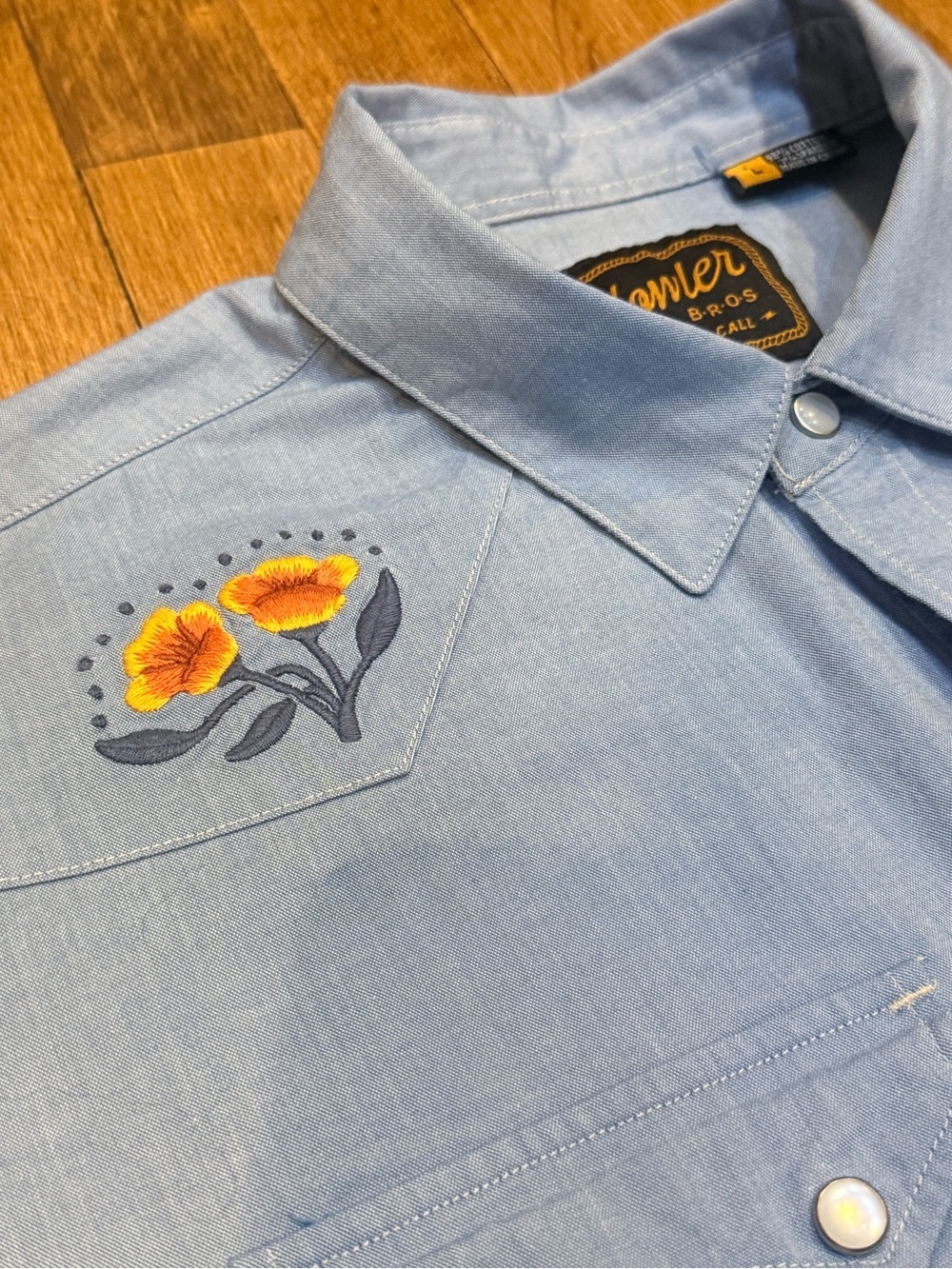 Howler Bros - Light Blue Western Shirt with Orange Poppy Embroidery - Large NWOT - Picture 8 of 8